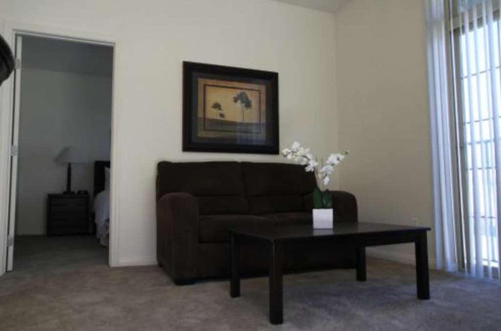 On-Base Suites Fort Irwin Bilik gambar